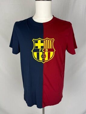 FC Barcelona Split Color Tee | Red & Navy | Size L | Barcelona Purchase